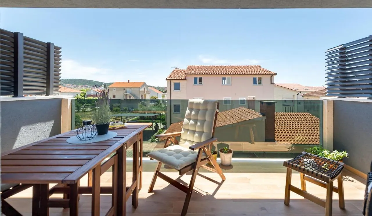 New And Chic Place Near Old Town Of Trogir Croatia